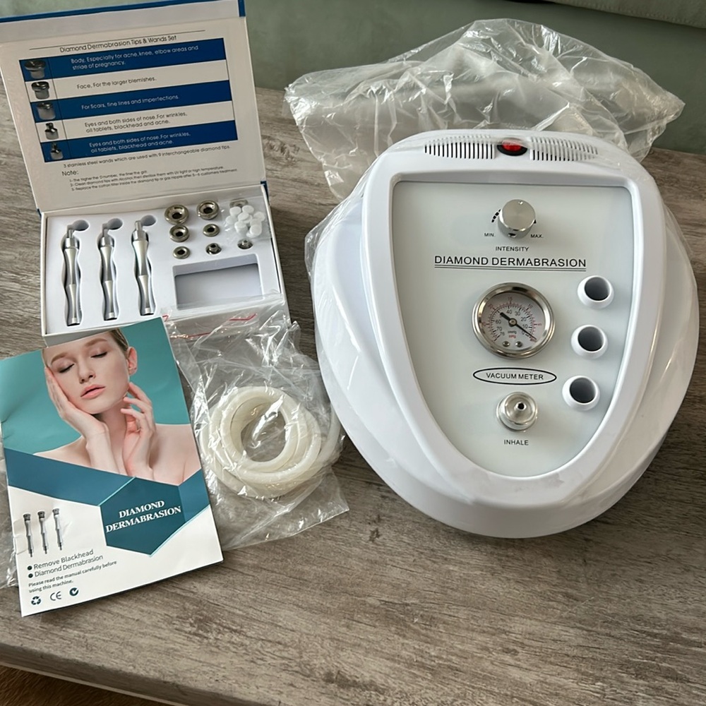 Micro dermabrasion machine